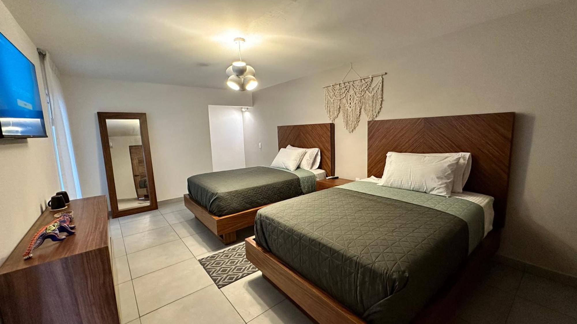 Hotel Boutique Villa Escondida, A Pasos De Lo Mejor En Tlaquepaque Extérieur photo