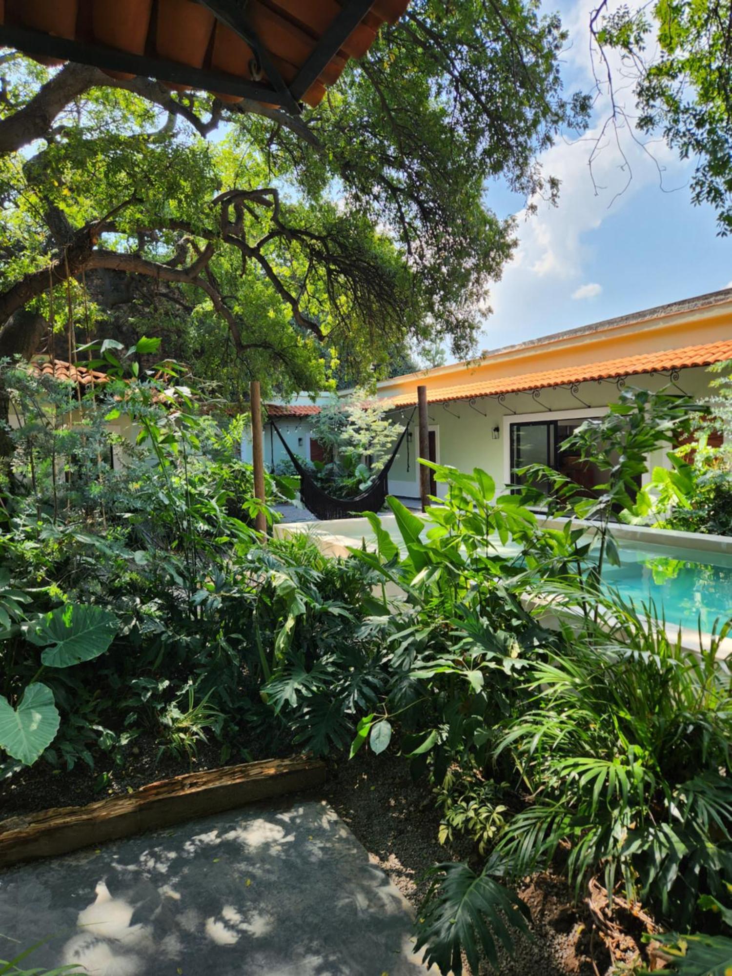 Hotel Boutique Villa Escondida, A Pasos De Lo Mejor En Tlaquepaque Extérieur photo