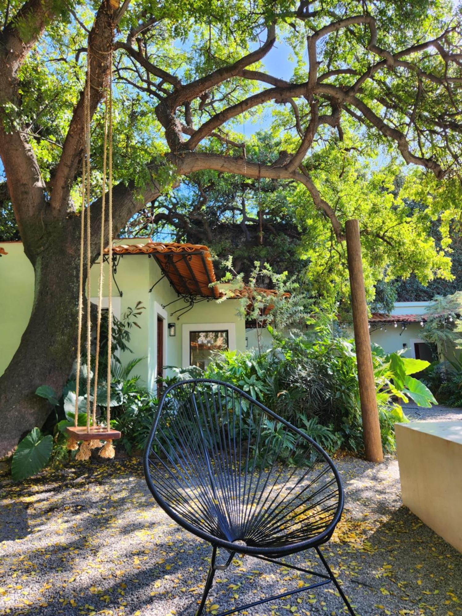 Hotel Boutique Villa Escondida, A Pasos De Lo Mejor En Tlaquepaque Extérieur photo